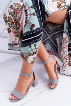 Szare Damskie Sandały Na Słupku Zamsz NewGenua