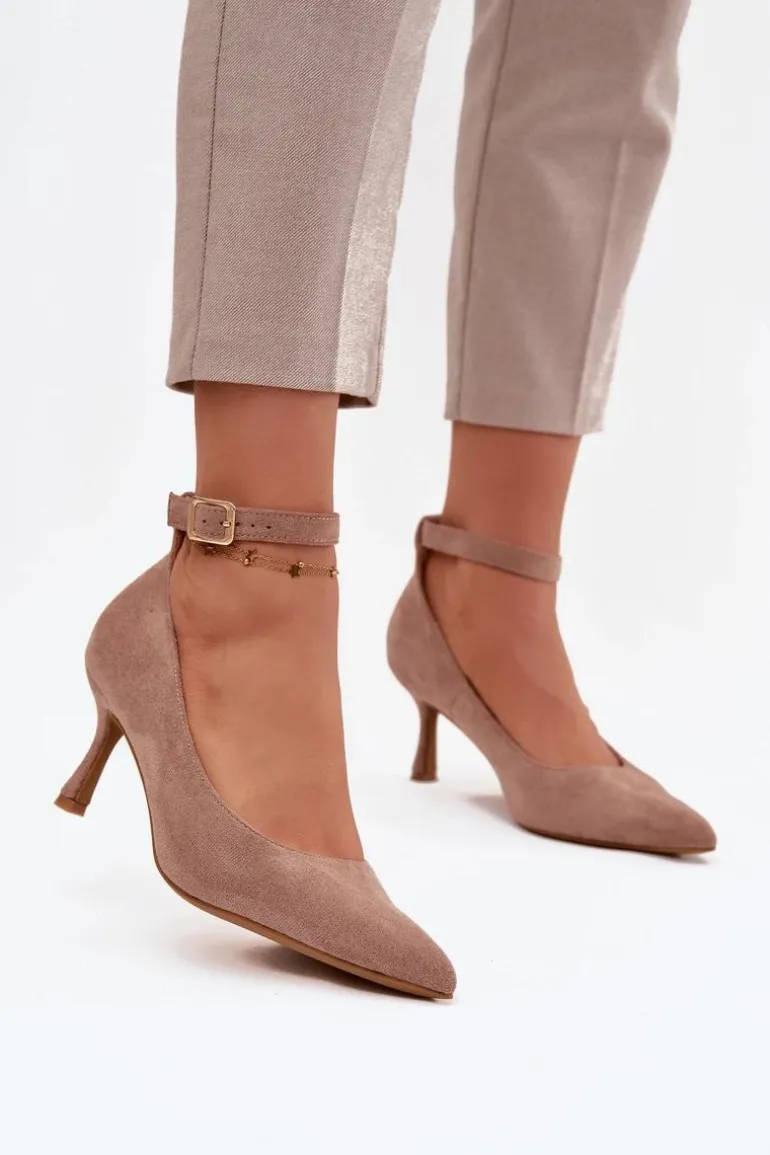 Szpilki Czółenka Z Eko Zamszu Ciemnobeżowe Devoria