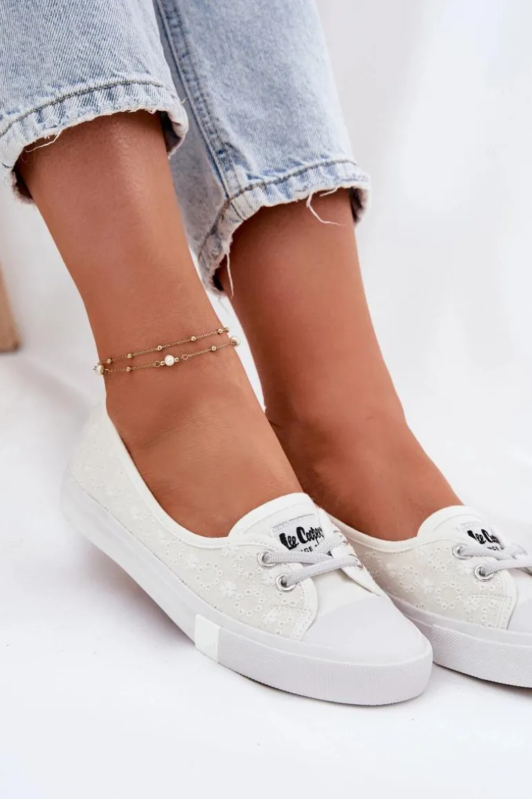 Tenisówki Trampki Damskie Z Haftem Lee Cooper LCW-25-31-3447L Białe
