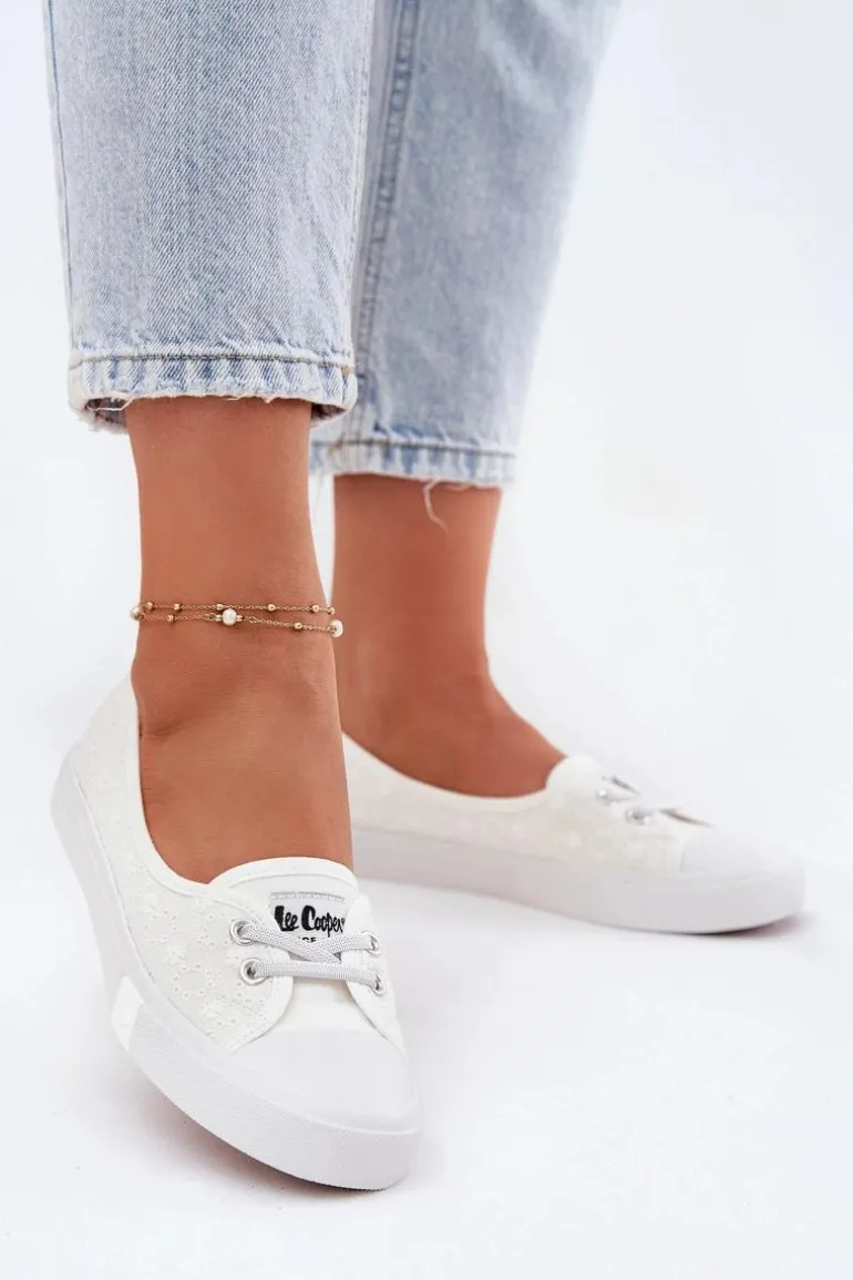 Tenisówki Trampki Damskie Z Haftem Lee Cooper LCW-25-31-3447L Białe