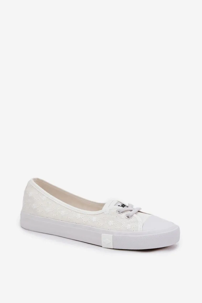 Tenisówki Trampki Damskie Z Haftem Lee Cooper LCW-25-31-3447L Białe