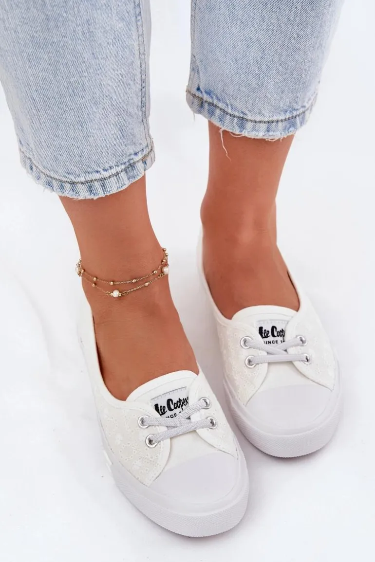 Tenisówki Trampki Damskie Z Haftem Lee Cooper LCW-25-31-3447L Białe