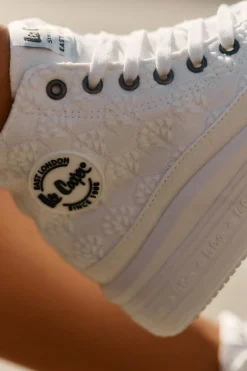 Trampki Damskie Na Platformie Lee Cooper LCW-25-44-3209L Biale