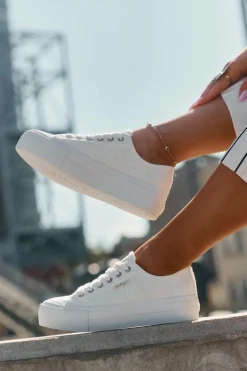 Trampki Damskie Z Koronką Lee Cooper LCW-25-31-3438L Białe