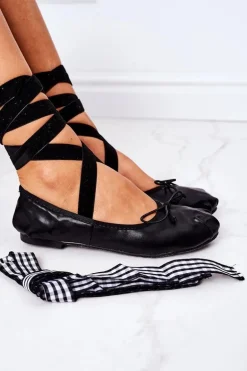 Wiązane Baleriny Lu Boo Czarne