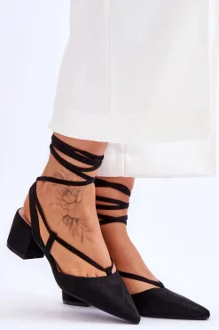 Wiązane Czółenka Na Niskim Słupku W Szpic Czarne Carlotte