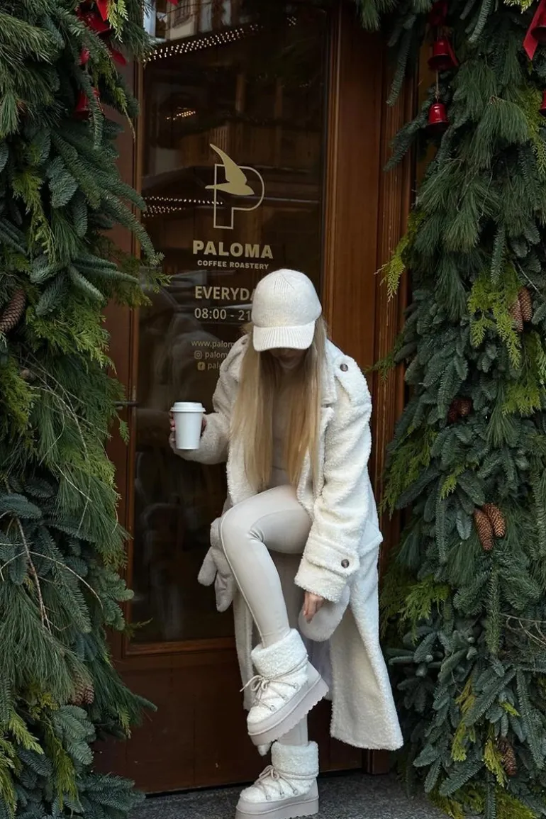 Wiązane Śniegowce Damskie Na Grubej Podeszwie Beżowe Loso