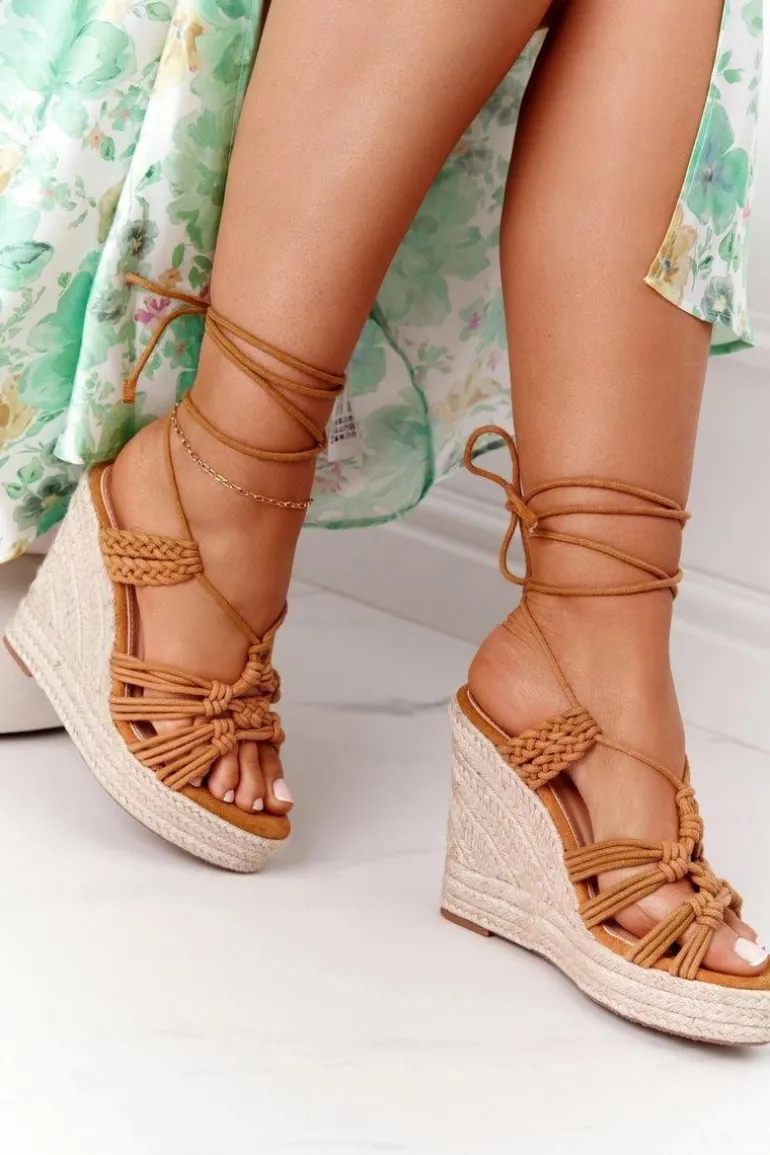 Wiązane Sandały Na Koturnie Z Plecionką Camel Run The World