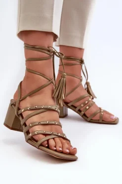 Wiązane Sandały Na Niskim Obcasie Ozdobione Ćwiekami Zielone Chrisele