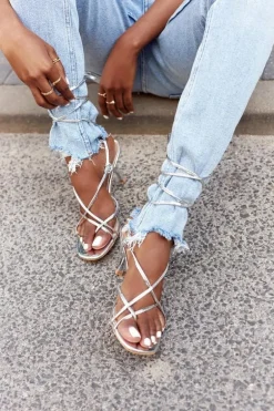 Wiązane Sandały Na Szpilce Z Kwadratowym Noskiem Srebrne Runway