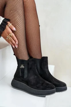 Wsuwane Botki Damskie Na Platformie Z Przypinką Eko Zamszowe Czarne Ciatheia