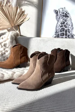 Wsuwane Botki Kowbojki Damskie Z Naturalnego Zamszu Camel Beretta