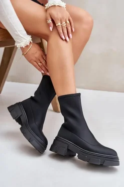 Wsuwane Botki Na Płaskim Obcasie Czarne Ravendria