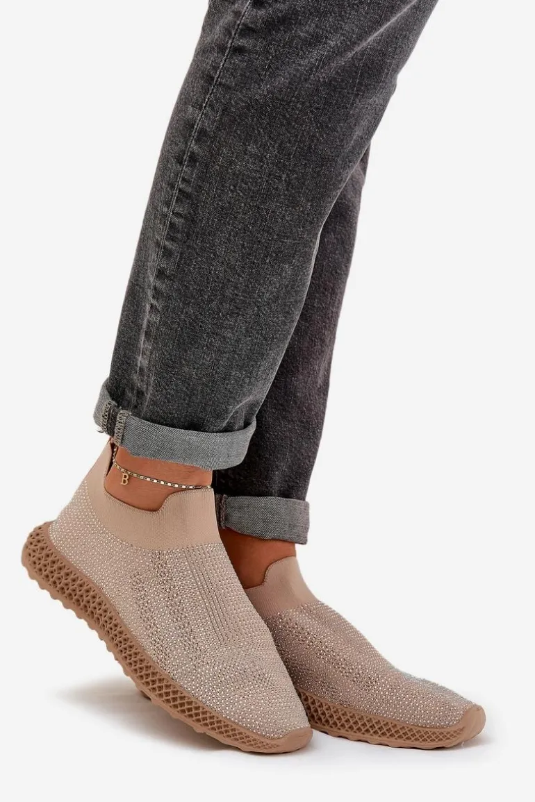 Wsuwane Buty Sportowe Damskie Ze Zdobieniem D&A TW121 Beżowe