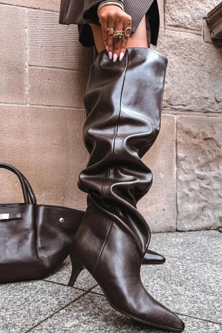 Wsuwane Kozaki Damskie Na Szpilce Czekoladowe Ysolienne