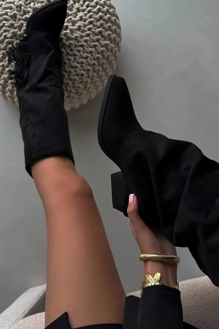 Wsuwane Kozaki Kowbojki Damskie Na Słupku Z Frędzlami Czarne Zalia