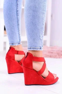 Wygodne Damskie Czerwone Sandały Koturny Mirabet