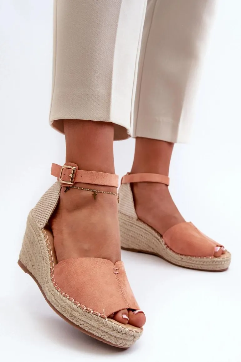 Wygodne Damskie Sandały Na Koturnie Jasnoróżowe Dellia