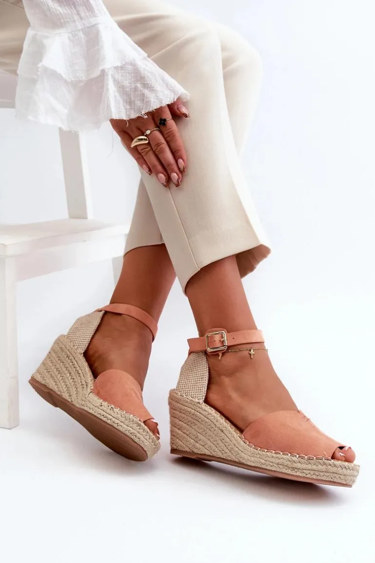 Wygodne Damskie Sandały Na Koturnie Jasnoróżowe Dellia