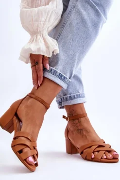 Wygodne Sandały Na Niskim Obcasie Camel Camelia