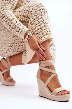 Wygodne Sandały Na Wysokim Koturnie Beżowe Lemira
