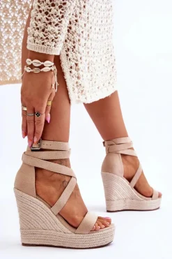 Wygodne Sandały Na Wysokim Koturnie Beżowe Lemira