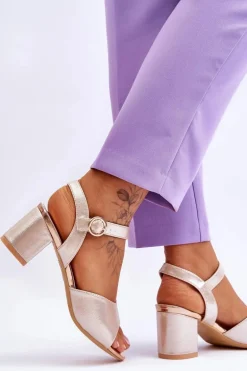 Wygodne Skórzane Sandały Na Słupku Złote Bellamy