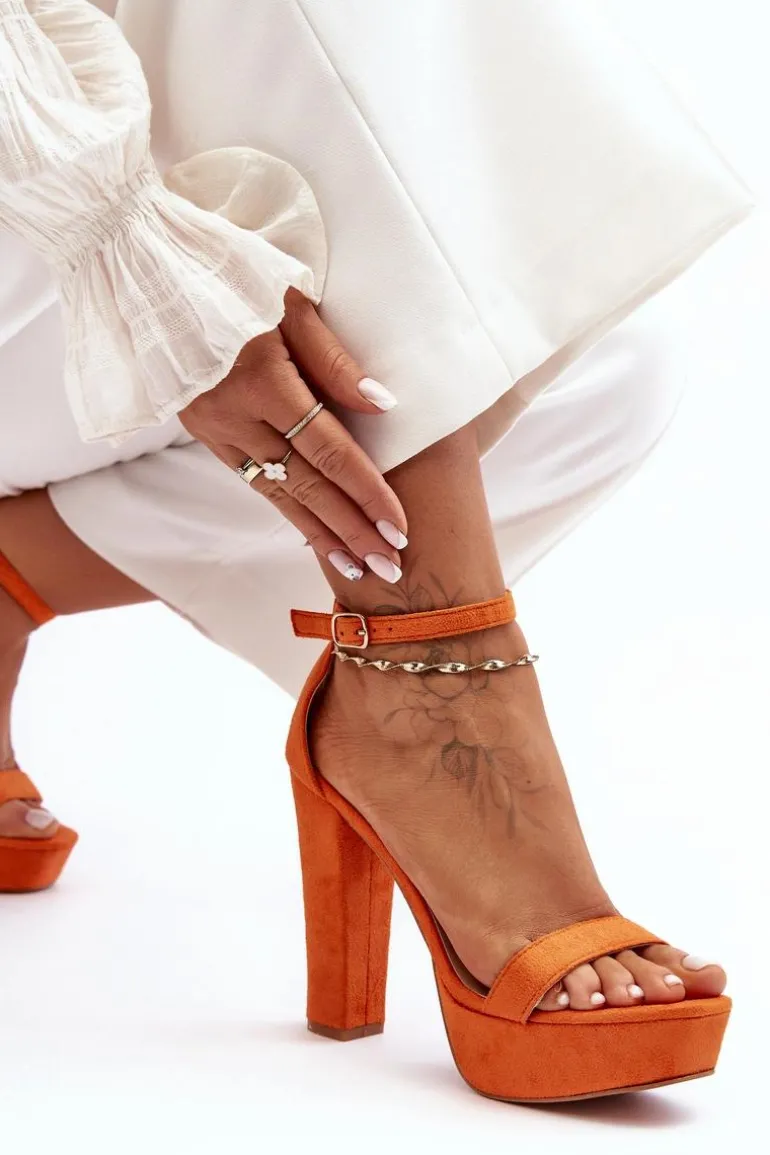 Wygodne Zamszowe Sandały Na Wysokim Słupku Pomarańczowe Essence