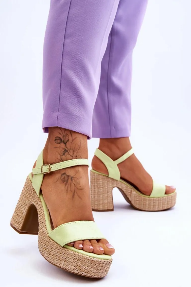 Wygodne Zamszowe Sandały Na Masywnym Słupku Jasnozielone Elishia