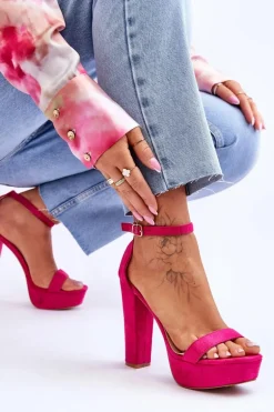 Wygodne Zamszowe Sandały Na Wysokim Słupku Fuksja Essence