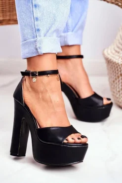 Wysokie Czarne Sandały na Słupku Platforma HighShoes