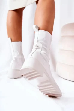 Wysokie Lakierowane Botki Na Obcasie Białe Merelien