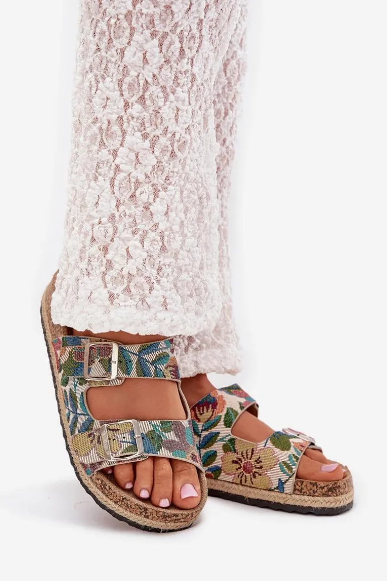 Wzorzyste Klapki Damskie Na Korkowej Platformie Z Klamrami Lee Cooper LCW-25-35-3480L Multikolor