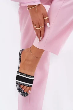 Wzorzyste Płaskie Klapki Damskie Czarne Leysi