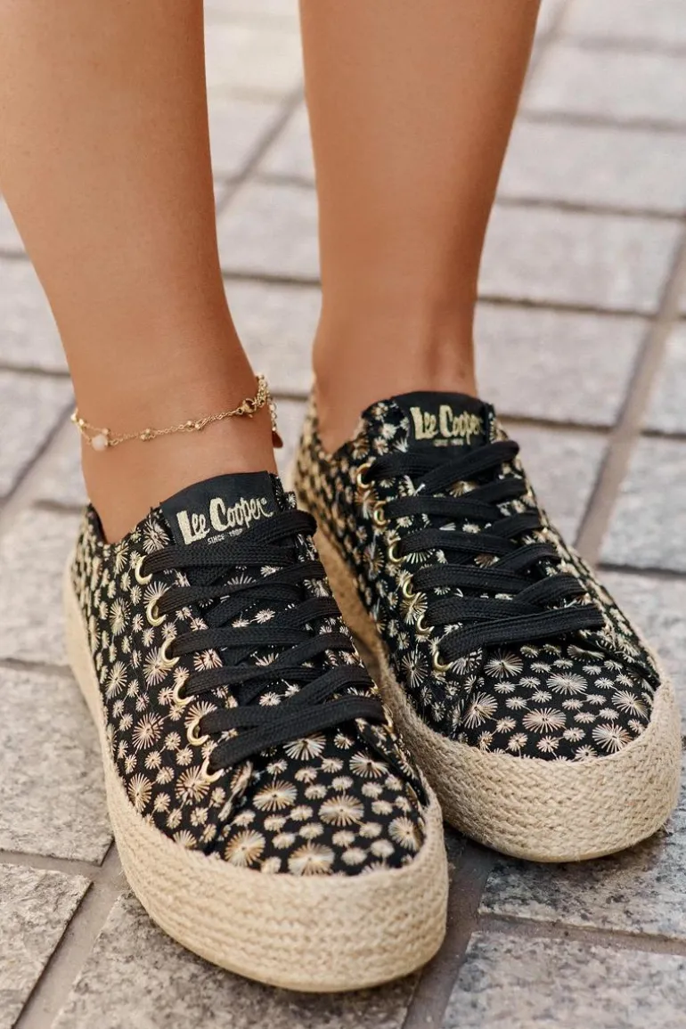 Wzorzyste Trampki Damskie Na Platformie Z Plecionką Lee Cooper LCW-25-08-3647L Czarne