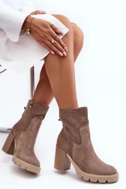 Zamszowe Ażurowe Botki Damskie Na Słupku Beżowe Lewski 3386