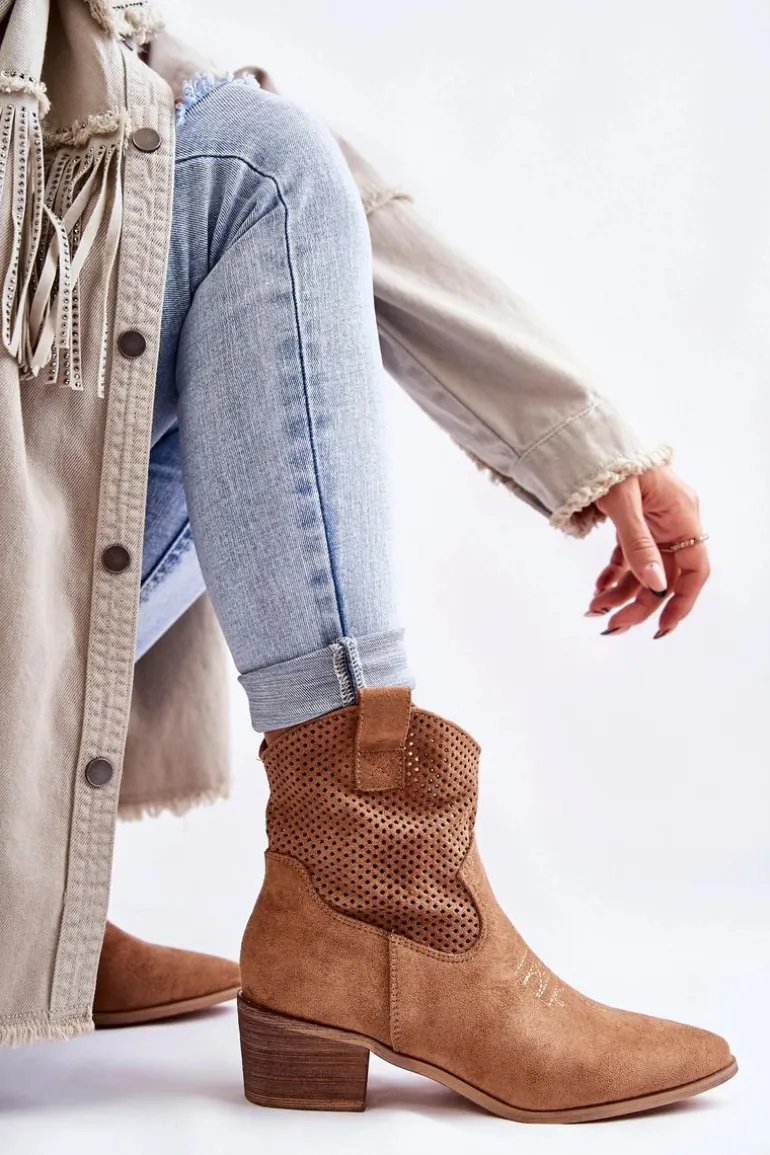 Zamszowe Ażurowe Botki Kowbojki Z Przeszyciem Camel Elvire