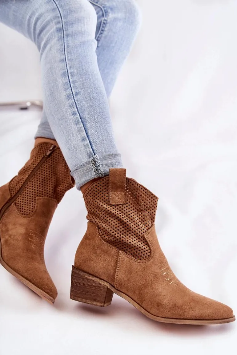 Zamszowe Ażurowe Botki Kowbojki Z Przeszyciem Camel Elvire