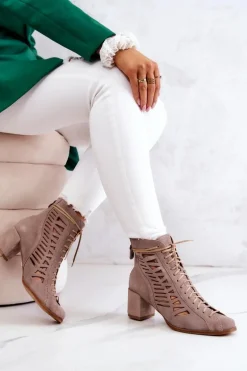 Zamszowe Ażurowe Botki Maciejka 05508-04 Beżowe