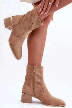 Zamszowe Ażurowe Botki Na Obcasie Ciemnobeżowe Perale