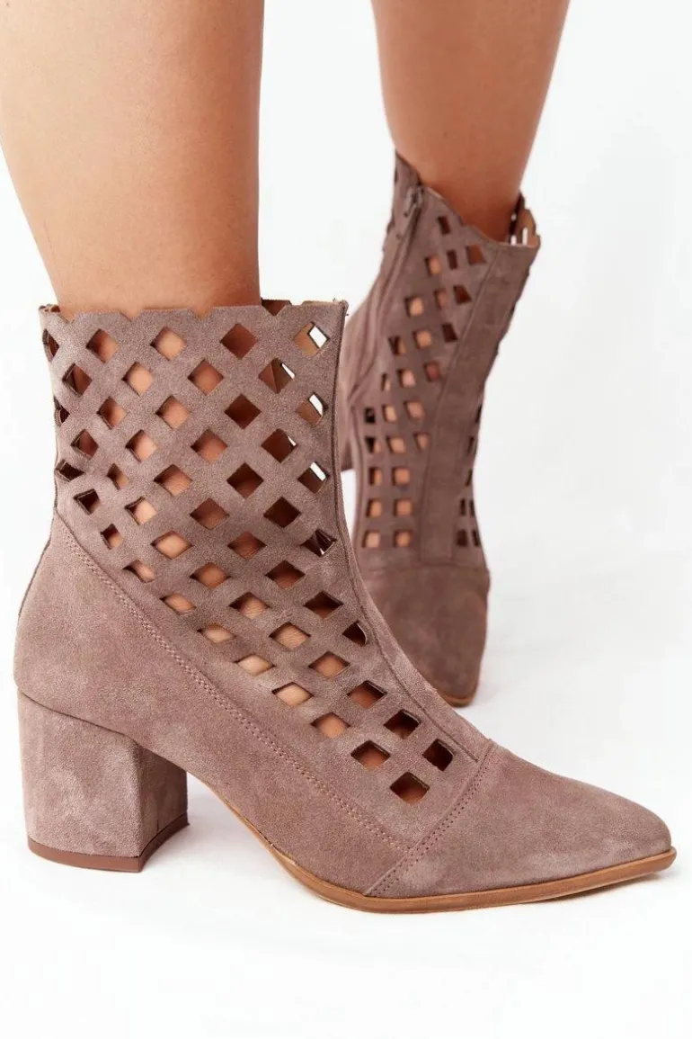 Zamszowe Ażurowe Botki Na Obcasie Nicole 2638 Brązowe