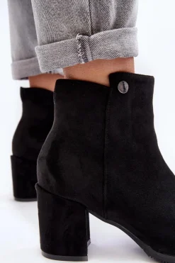 Zamszowe Botki Damskie Na Słupku Czarne Selela