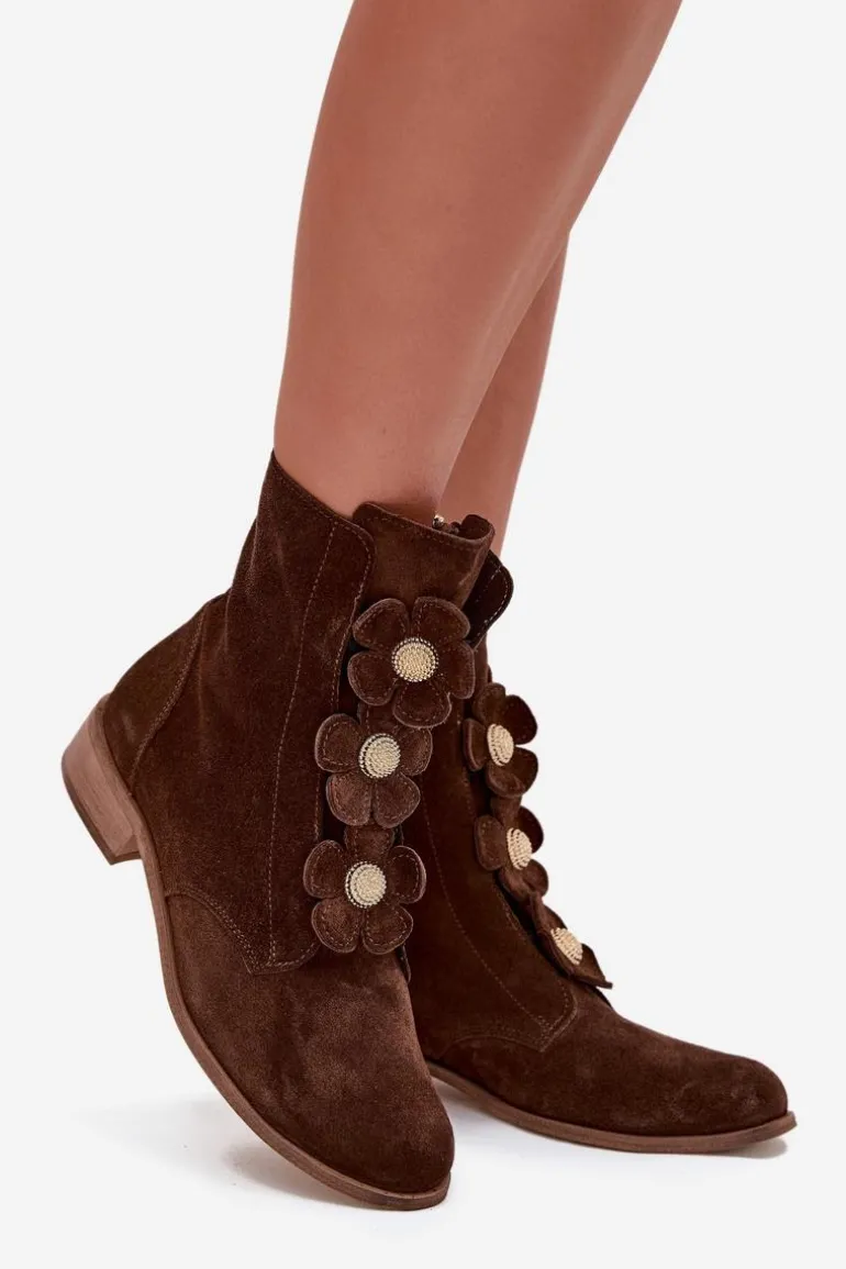 Zamszowe Botki Damskie Z Ozdobnymi Kwiatkami Zazoo 3085 Brązowe