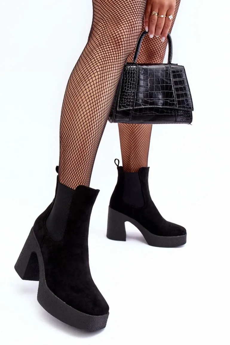 Zamszowe Botki Na Masywnym Słupku Czarne Sunilda