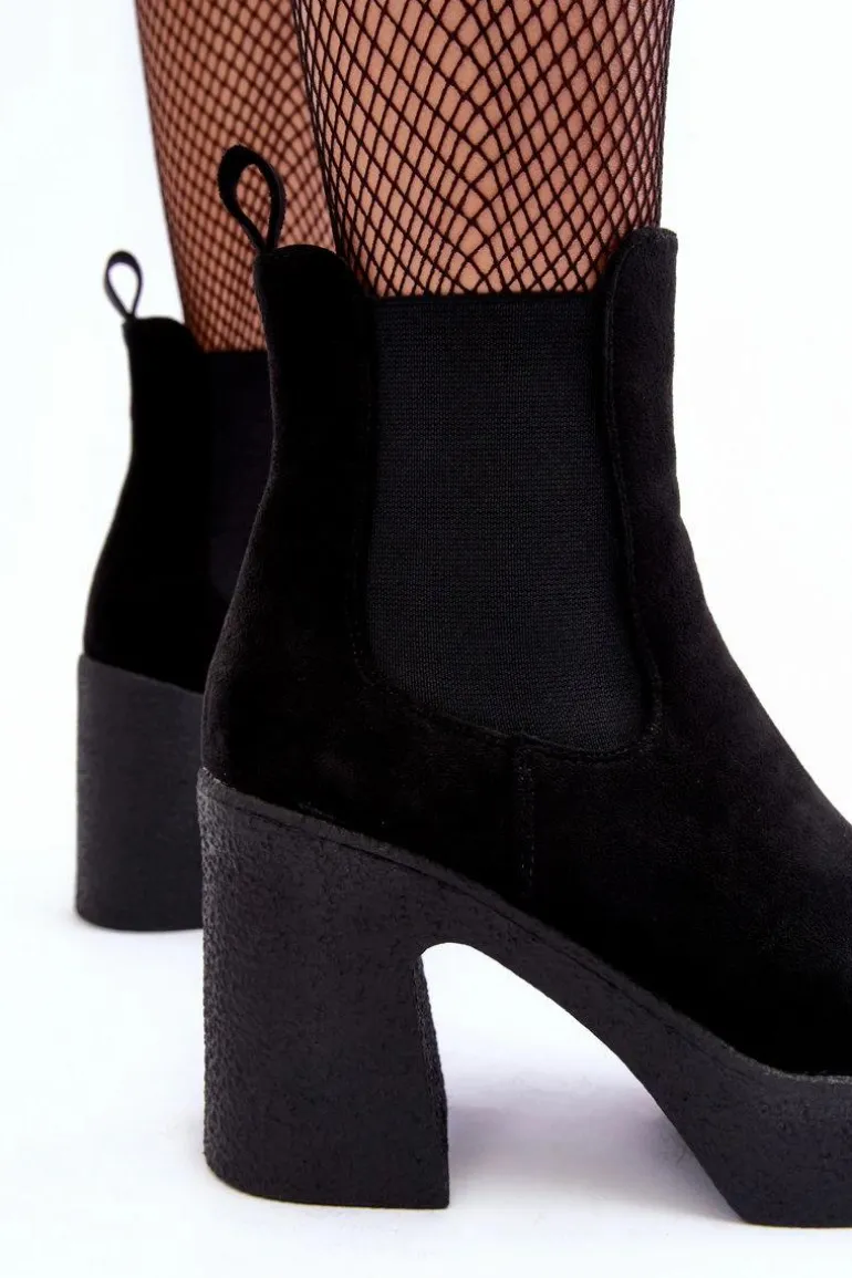 Zamszowe Botki Na Masywnym Słupku Czarne Sunilda