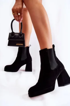 Zamszowe Botki Na Masywnym Obcasie Laura Messi 2519 Czarne