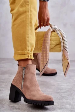 Zamszowe Botki Na Obcasie Z Suwakiem Beżowe Sevione