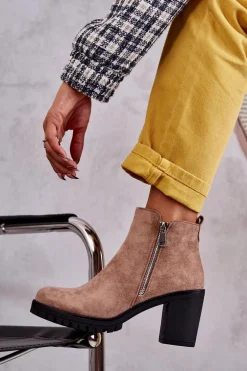 Zamszowe Botki Na Obcasie Z Suwakiem Beżowe Sevione