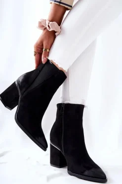 Zamszowe Botki Na Obcasie Czarne Coriseis