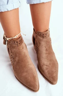 Zamszowe Botki Na Obcasie Z Klamrą Beżowe Esen
